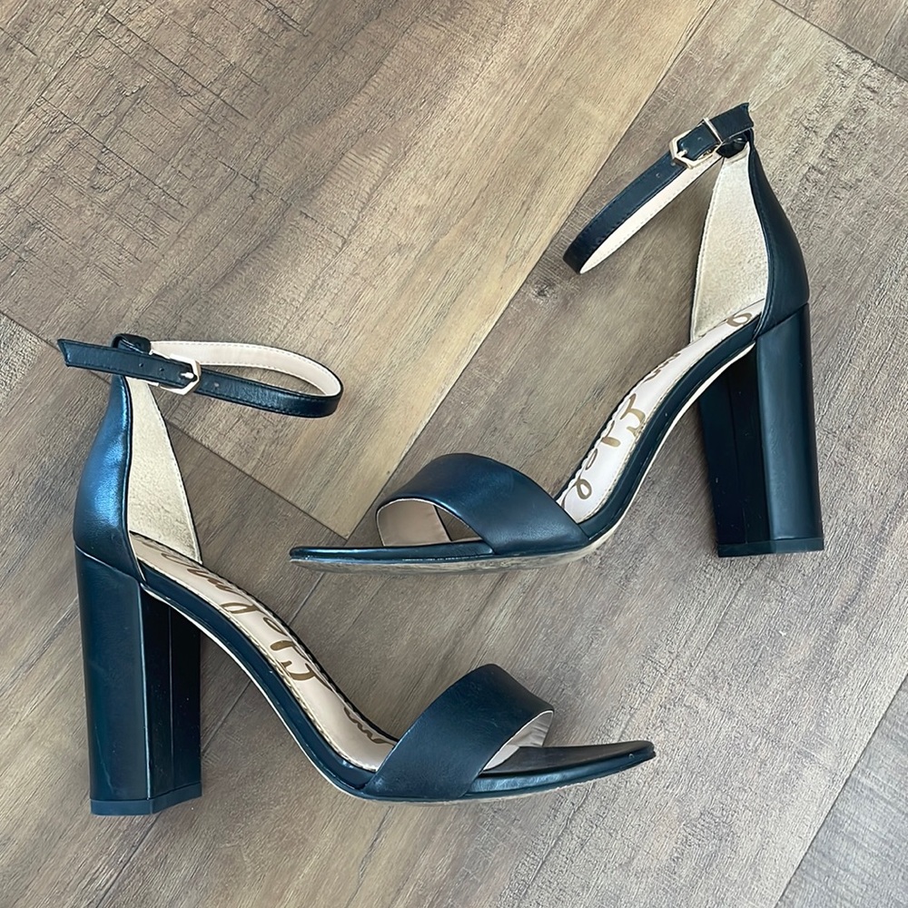 Black leather Sam Edelman heeled sandals